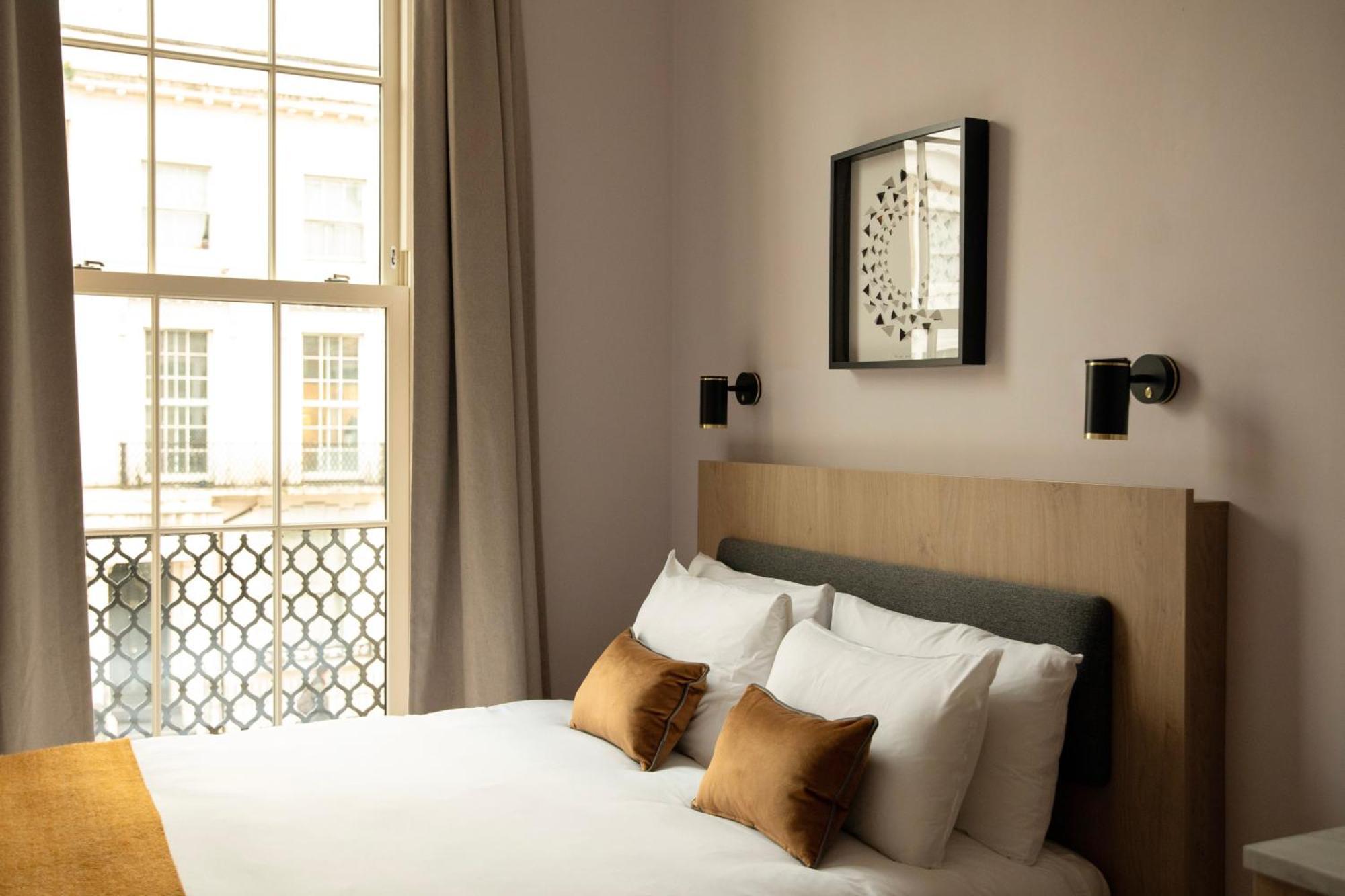 Bob W London Olympia Hotel Exterior photo